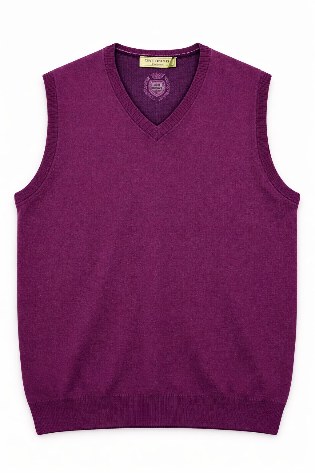 Pánska pletená vesta slivkovo fialová s V-výstrihom – Odevy na Kupeckej Nitra predná strana